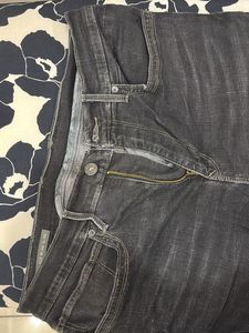 Levi&#39;s Dark Grey Fit Jeans