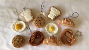 Crochet Cute Snack Charms/Keychain