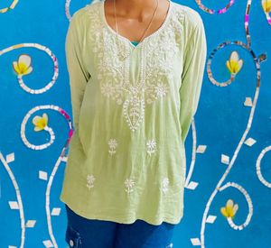 Chikan kari Short Kurti