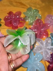Flower Shape Hair Clips