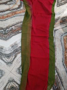 Red &amp; Green Embroidered Kurta