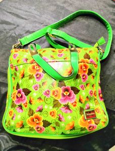 Lovely Green 💚 Floral Vintage Print Handbag 👜