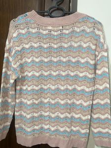 Patterned V-Neck Knit Sweater