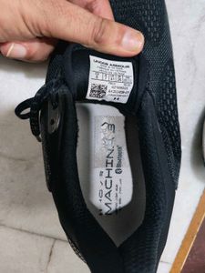Under Armour Sneakers