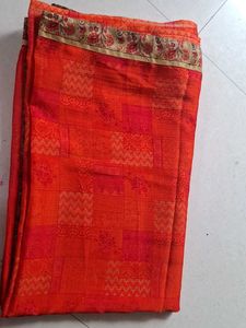 Read Flowers Printed Saree