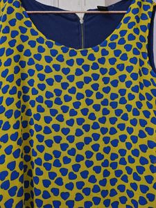 Cute Heart Print Sleeveless Top Inner Attached