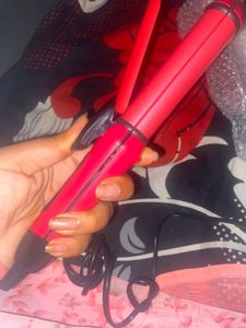 Pink straightener
