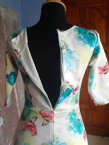 White Floral.bodycon Dress