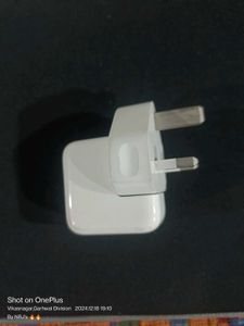 UK Based Apple 3 Pin Charger