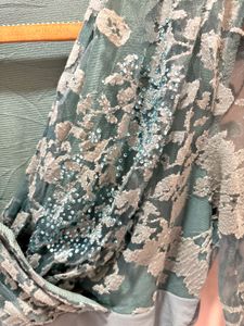Beautiful Lace Detail Ruched Top