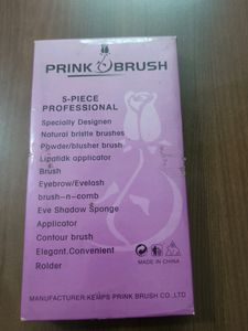 Set Of 4 Professional Makeup Brush &amp; Eye Shadow