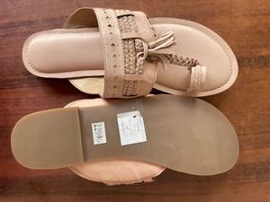 Stylish Women&#39;s Flats &amp; Sandals