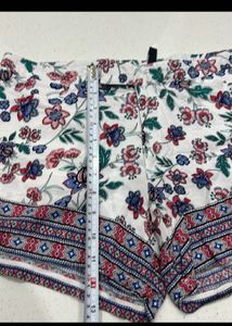 Floral Print Women Shorts 🩳
