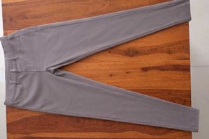 Almost new Two jeggings of brand max and fig