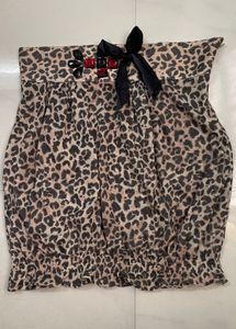 Cute Retro Top with Embellished Stones