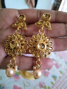 Necklace Set And Earings With Mang Tika
