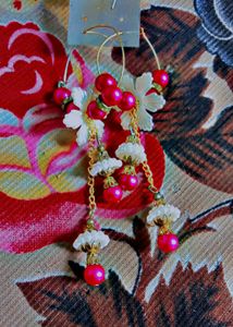 Cute Floral Earrings.