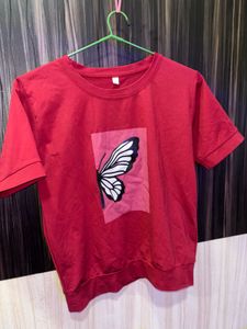 Vibrant Tee, Unique Detail