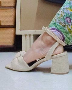 Knot Detail Heeled Sandals