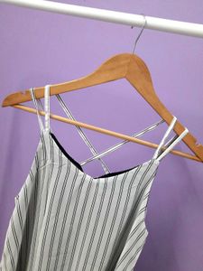 Chic &amp;breezy Vibes Top