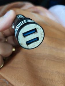 Avery Universal Car Charger
