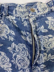 Casual Jeans With Floral Printing