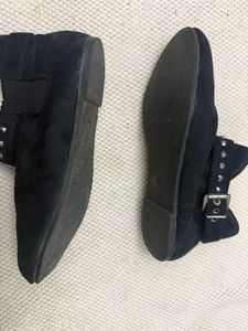 Black Boots