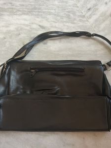 Elegant Black Pleated Shoulder Bag