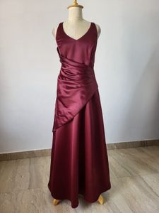 Maroon Satin Evening Gown💗❤️🦋