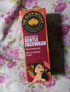 The Glow Rituals Gentle Facewash