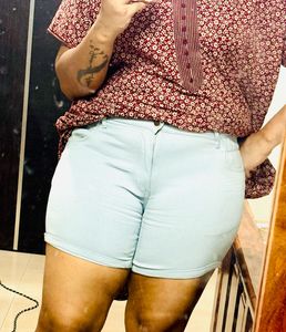 To Much Comfortable Grey Shorts