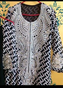 Pakistani Patch Work Suit🖤🤍