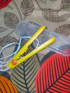 Mini Yellow Hair Straightener