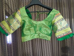 Green Ethnic Kurta Set