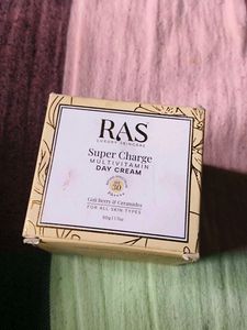 RAS Super Charge Day Cream