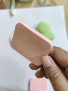 Makeup Puff Set