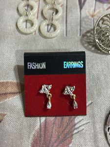 Earing Set Of 9 And Extra As Well