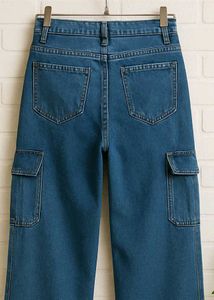 Wide Leg Cargo Jeans