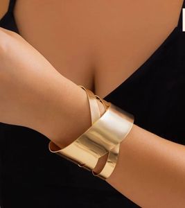Gold-Plated Bangle-Style Cuff Bracelet🎀🎀