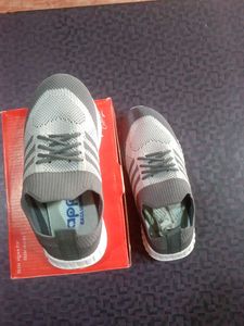 Stylish Grey Swistar Sneakers