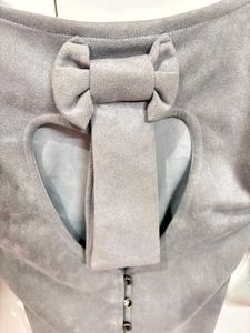 GREY BACKLESS TOP WITH BOW😍