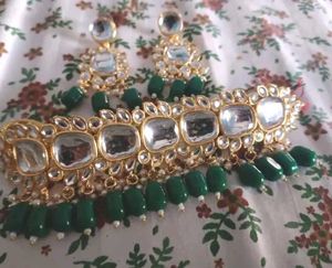 Green Kundan And Pearl Set