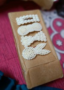 Pearl Hair Clip Set of 4