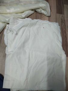 White Saree With Blouse And Peticoat