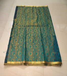 Dual Colour  Saree With Gold Border
