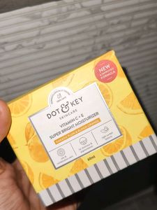 Dot And Key Vitamin C+E Moisturizer