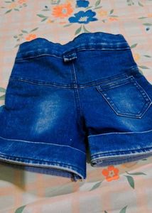 Girl 👧 Clothing Jins And Hot Pent