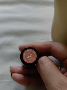 Revlon Superlustrous- Matte 001. Nude attitude