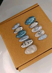 Custom Nails