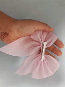 Hair Clips In Bow Design 🎀